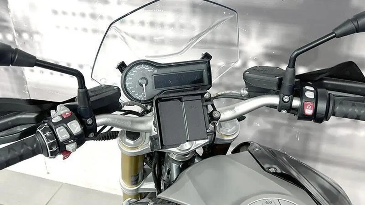 Bmw R 1200 R (2015 - 16)  (6)