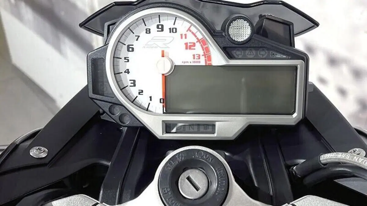 Bmw S 1000 R (2014 - 16)  (6)