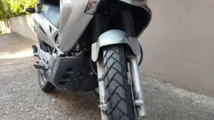 Honda Transalp XL 650V (2005 - 06)  (5)