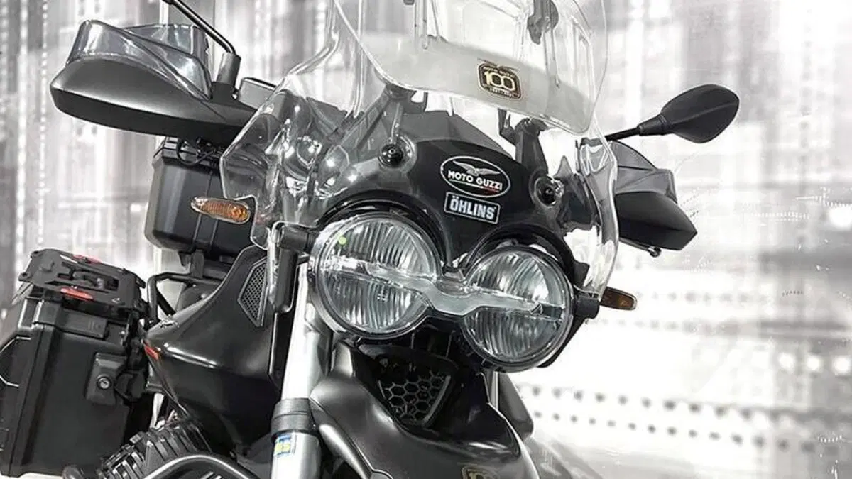 Moto Guzzi V85 TT (2021 - 23)  (9)