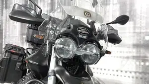 Moto Guzzi V85 TT (2021 - 23)  (9)