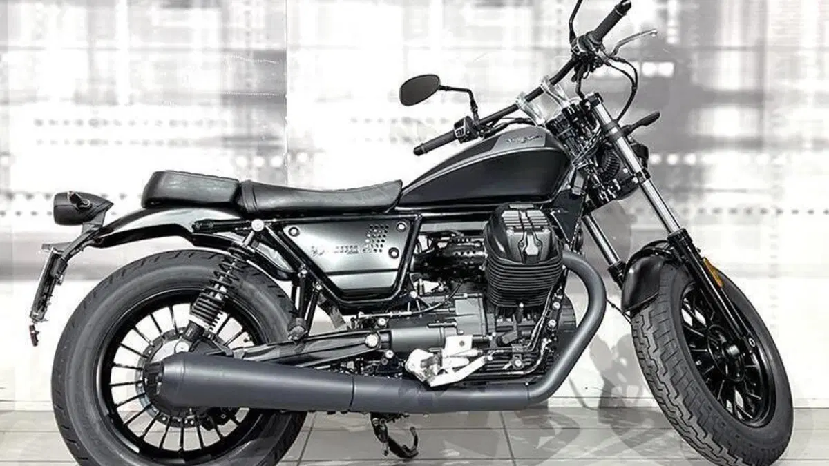 Moto Guzzi V9 Bobber (2021 - 25)  (8)