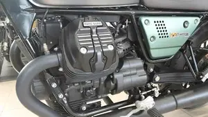 Moto Guzzi V9 Bobber Centenario (2021 - 22)  (7)