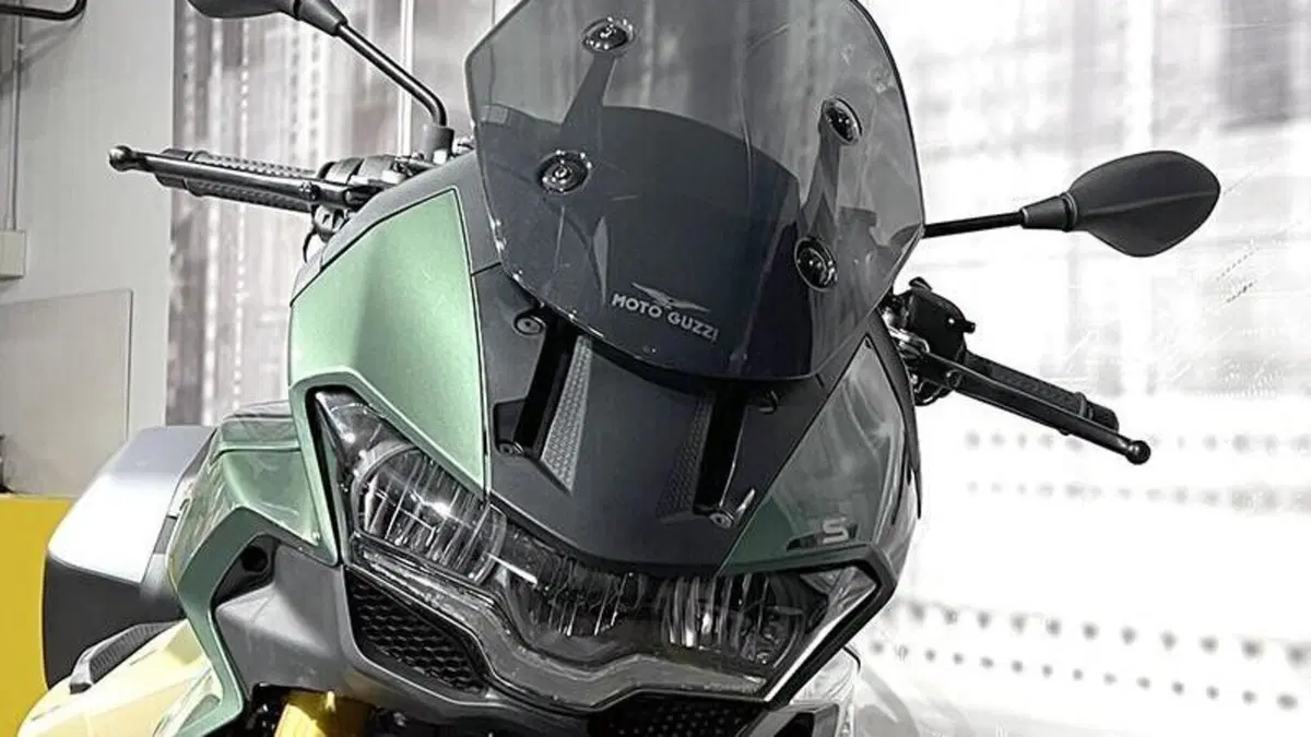 Moto Guzzi V100 Mandello S (2022 - 24)  (9)