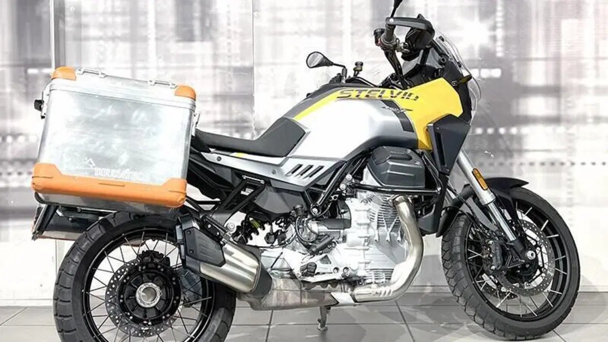 Moto Guzzi Stelvio (2024 - 26)  (8)