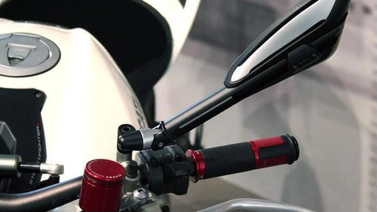 Ducati Streetfighter (2009 - 12)  (8)