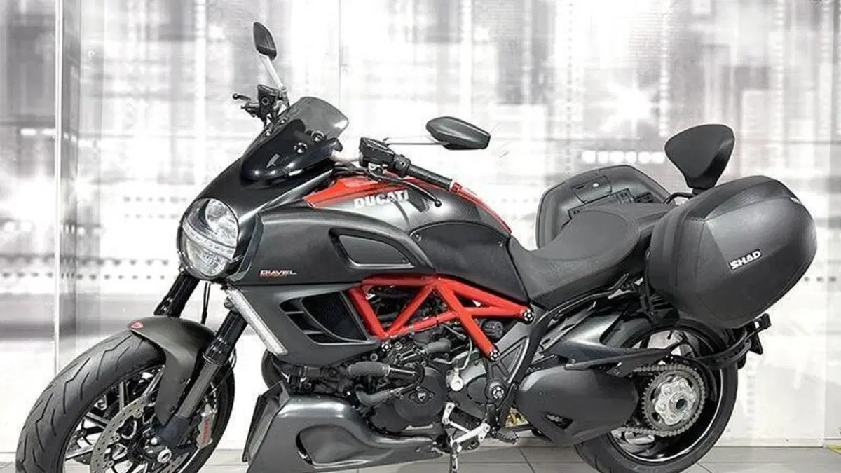 Ducati Diavel 1200 (2010 - 13)  (7)