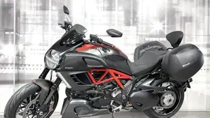 Ducati Diavel 1200 (2010 - 13)  (7)