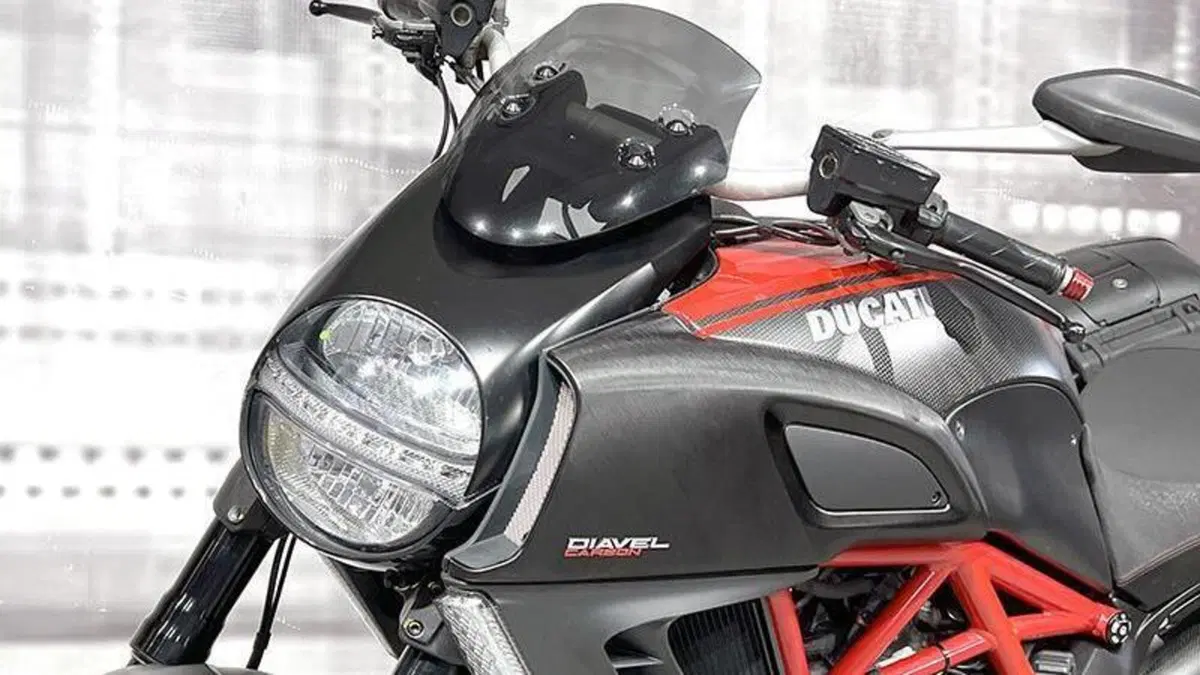 Ducati Diavel 1200 (2010 - 13)  (9)