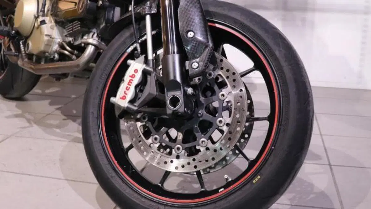 Ducati Hypermotard 1100 EVO SP (2010 - 12)  (9)