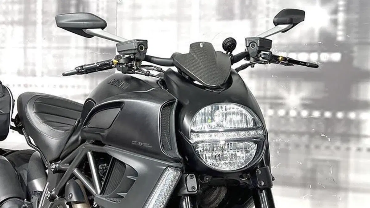Ducati Diavel 1200 (2010 - 13)  (9)