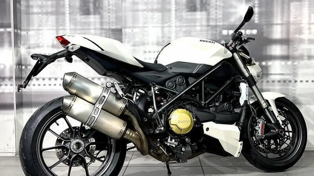 Ducati Streetfighter (2009 - 12)  (8)