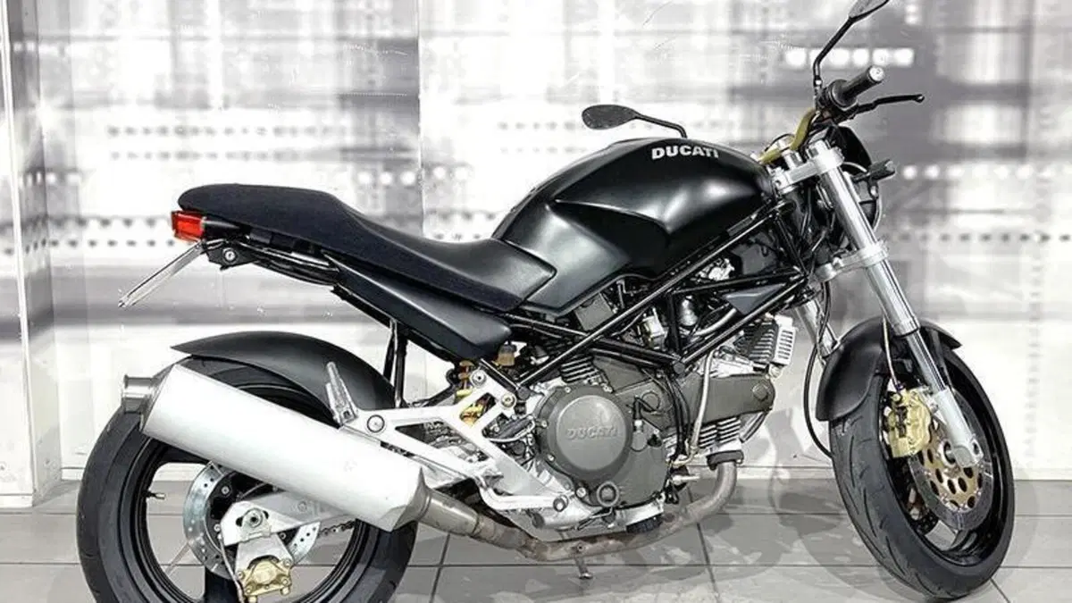 Ducati Monster 750 (1996 - 02)  (8)