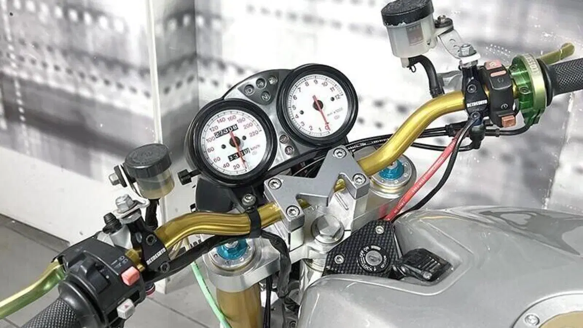 Ducati Monster 900 City (1998 - 02)  (6)