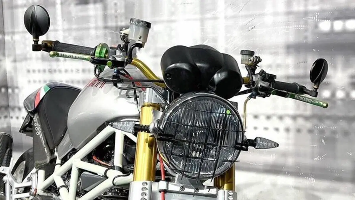 Ducati Monster 900 City (1998 - 02)  (9)