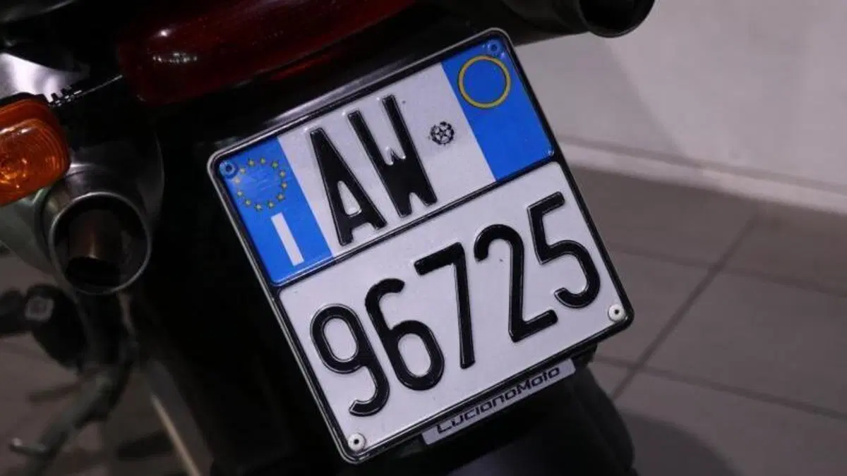 Cagiva Gran Canyon 900  (6)