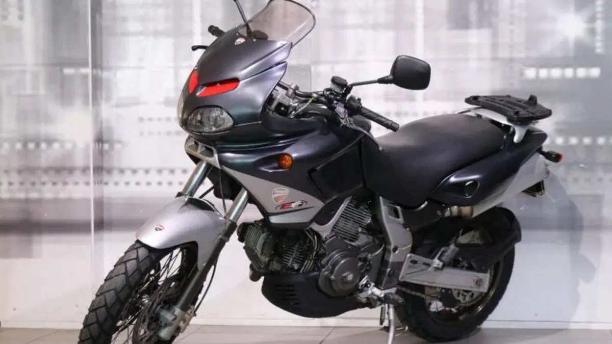 Cagiva Gran Canyon 900  (7)