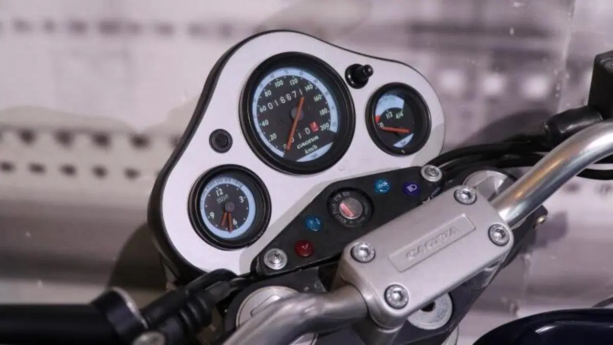 Cagiva River 600  (6)