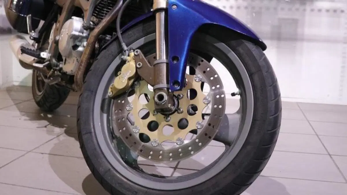 Cagiva River 600  (9)