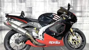 Aprilia RSV 1000 R (2000 -  01)  (8)