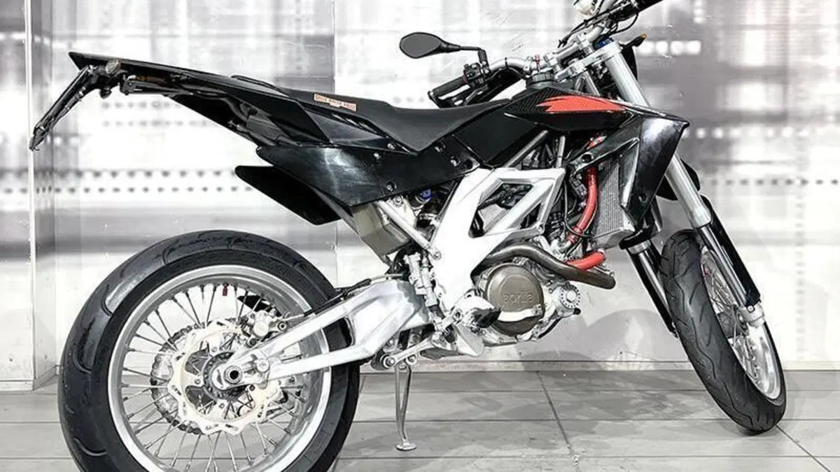 Aprilia SXV 550 (2006 - 07)  (8)