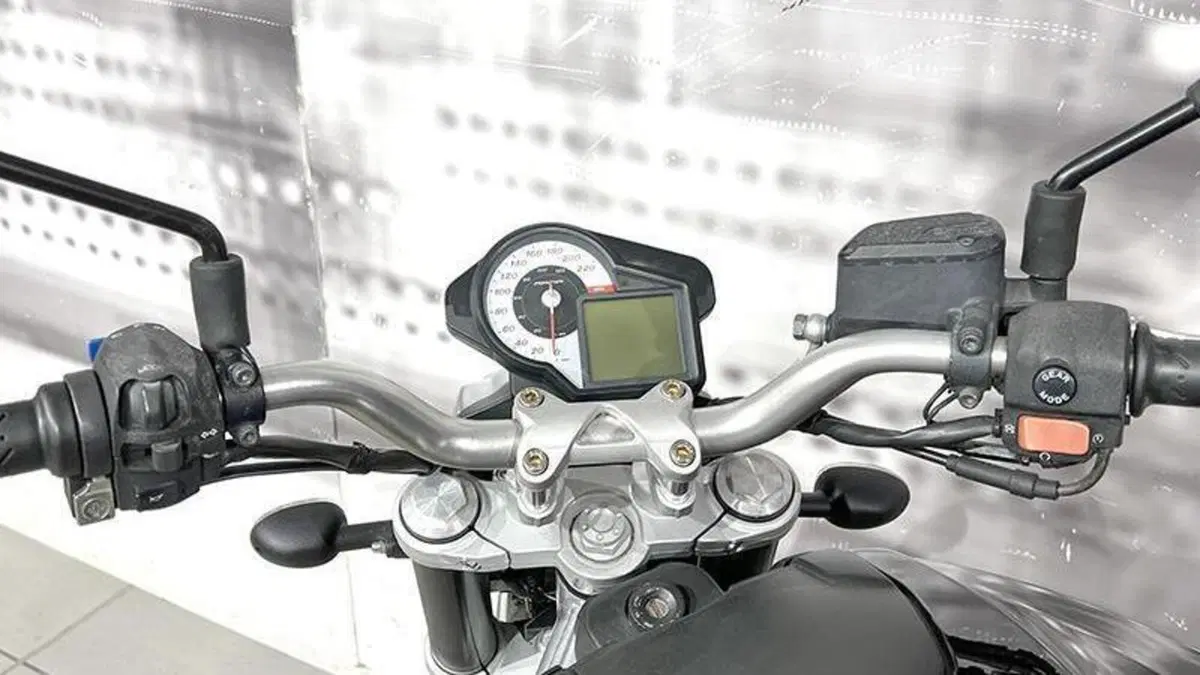 Aprilia Mana 850 (2007 - 16)  (6)