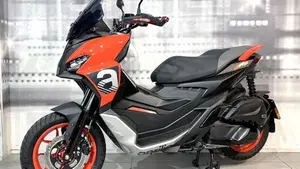 Aprilia SR GT 200 (2022 - 24)  (7)