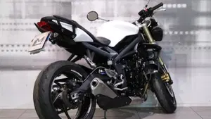 Triumph Street Triple ABS (2013 - 17)  (8)