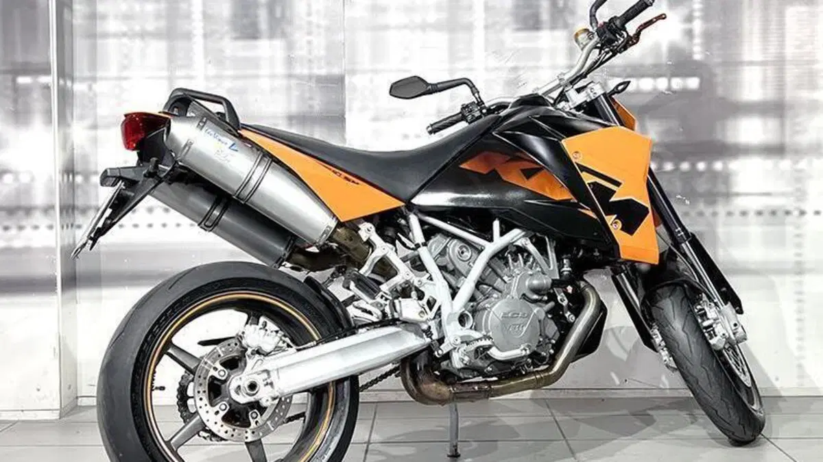 KTM 950 Supermoto (2006 - 08)  (8)