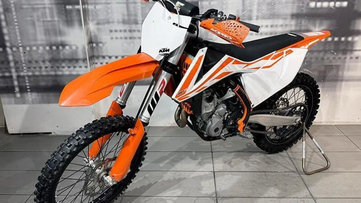 KTM 250 SX-F (2017)  (7)
