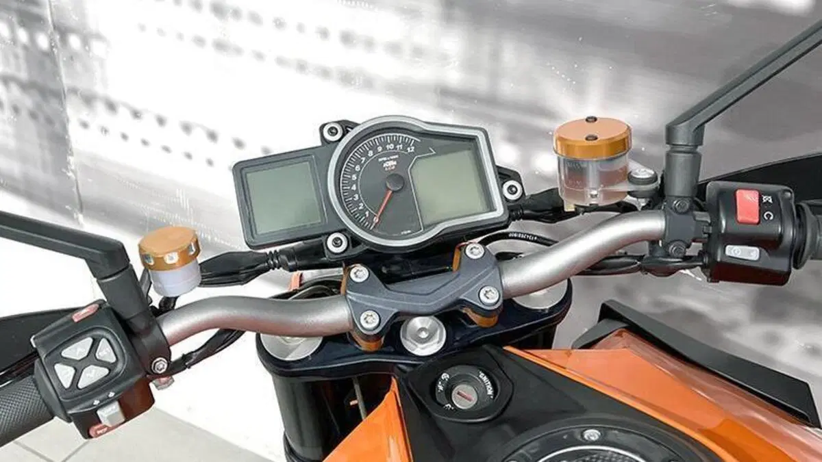 KTM 1290 Super Duke R ABS (2014 - 16)  (6)