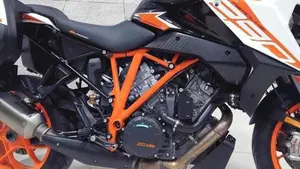 KTM 1290 Super Duke GT (2021)  (7)