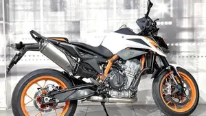 KTM 890 Duke (2021 - 23)  (7)