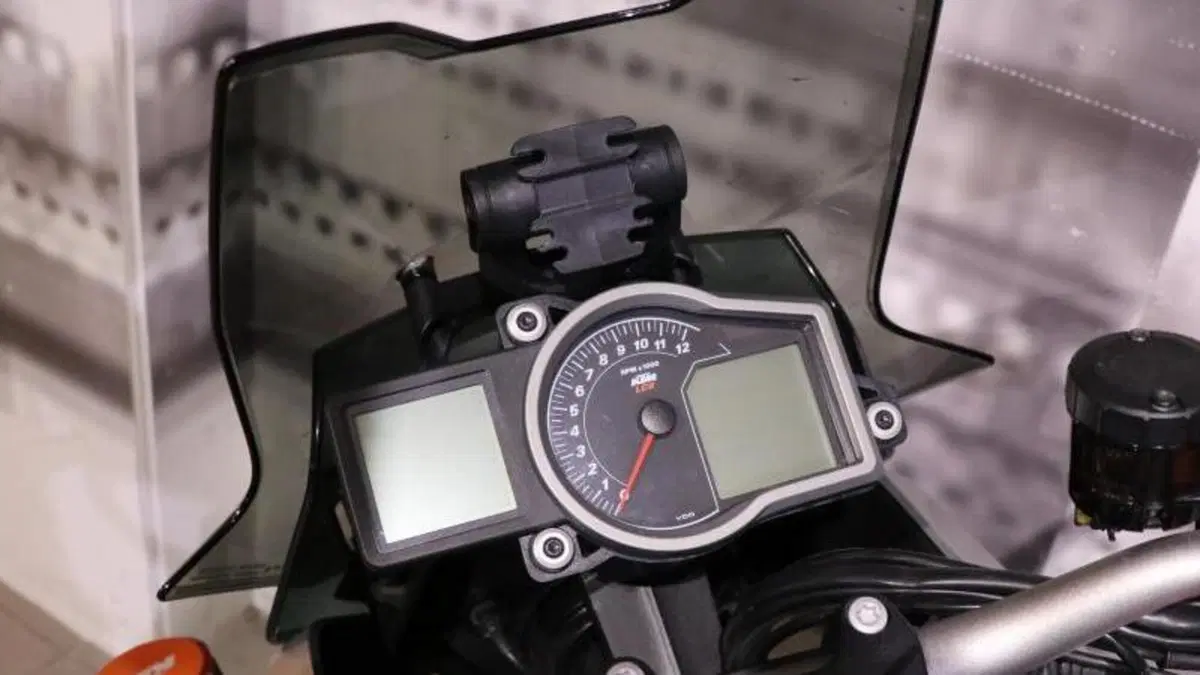 KTM 1290 Super Duke GT ABS (2016 - 18)  (6)