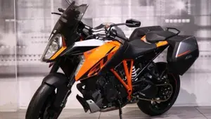 KTM 1290 Super Duke GT ABS (2016 - 18)  (7)