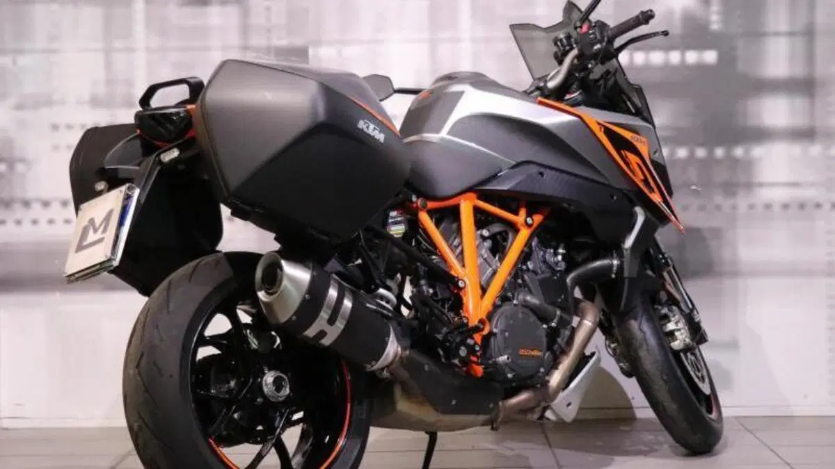 KTM 1290 Super Duke GT ABS (2016 - 18)  (8)