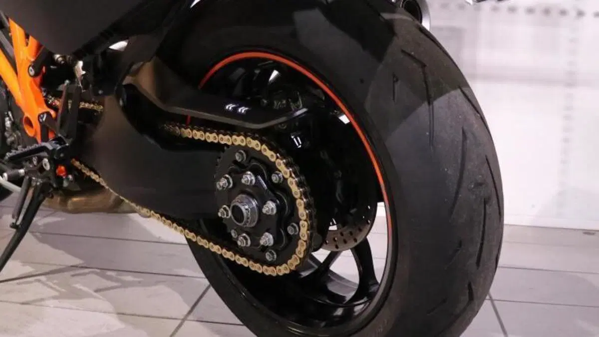 KTM 1290 Super Duke GT ABS (2016 - 18)  (9)