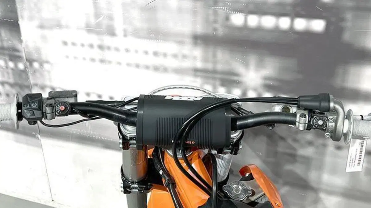KTM 250 SX-F (2022)  (6)