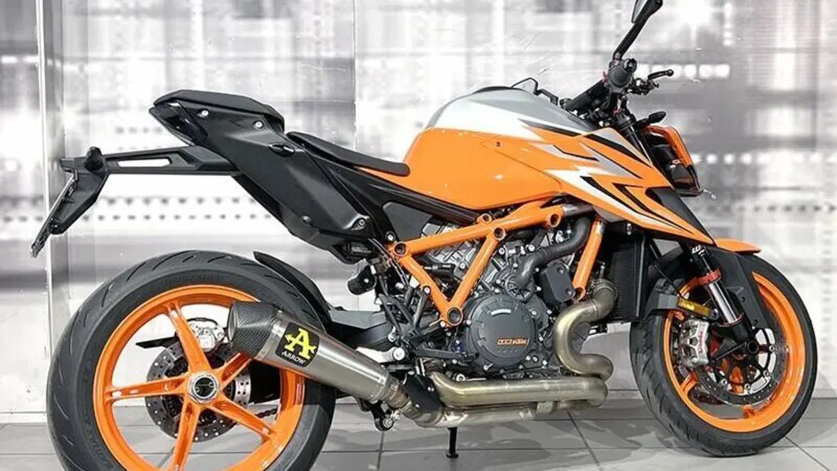 KTM 1290 Super Duke R (2022 - 23)  (8)