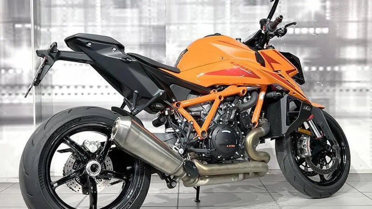 KTM 1390 Super Duke R (2024 - 26)  (8)