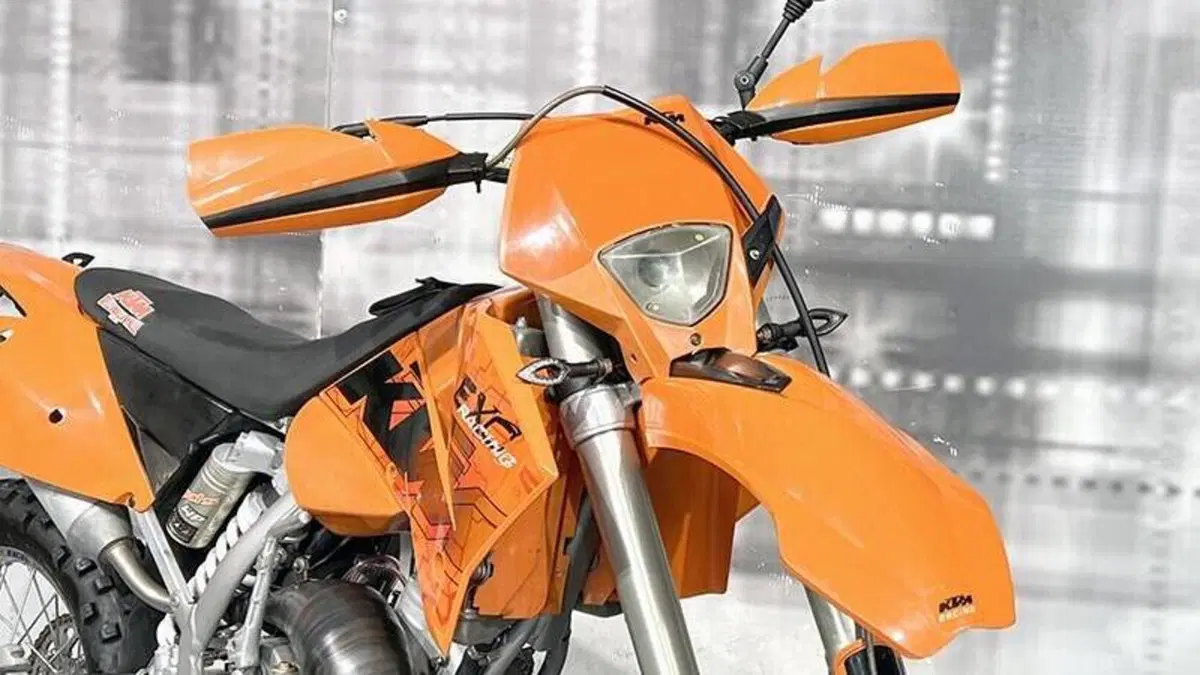 KTM 125 EXC (2005)  (9)