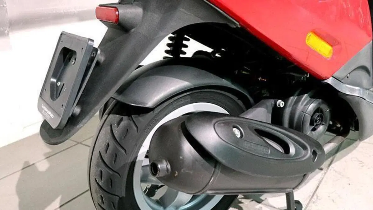 Piaggio Zip 50 2T (2000 - 18)  (8)