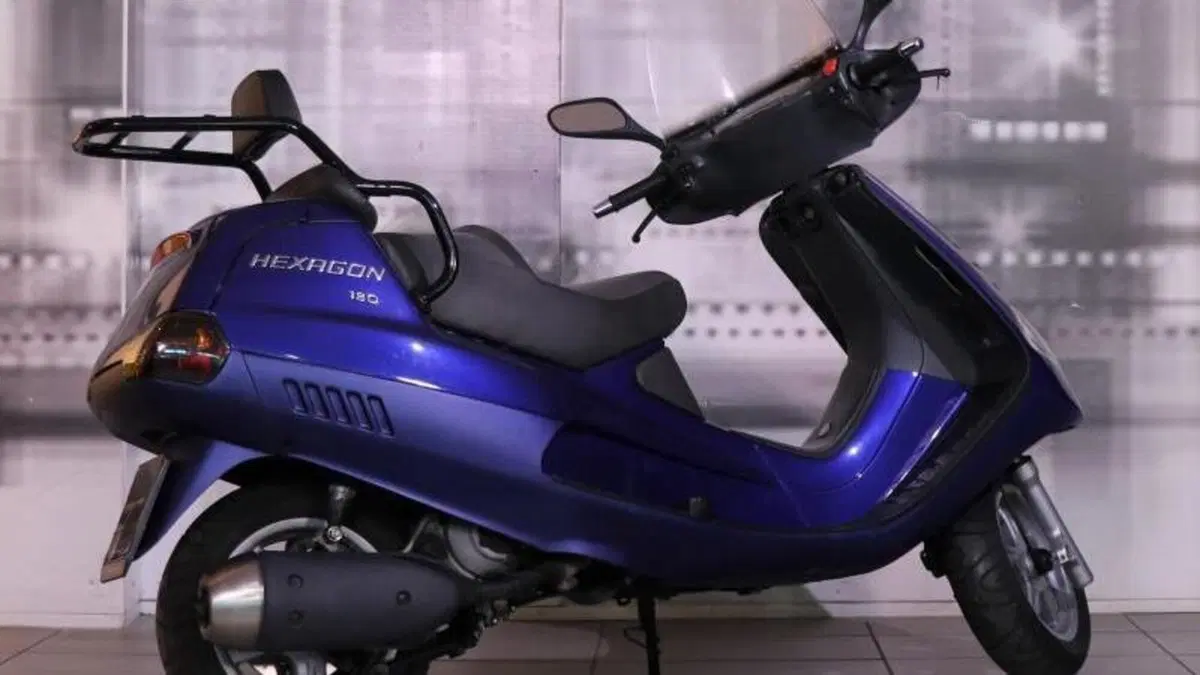Piaggio Hexagon 180 (1998 - 01)  (8)