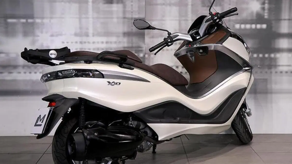 Piaggio X10 350 ie (2011 - 17)  (7)