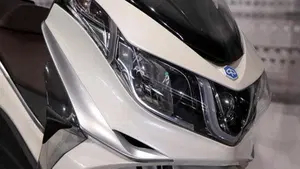 Piaggio X10 350 ie (2011 - 17)  (8)