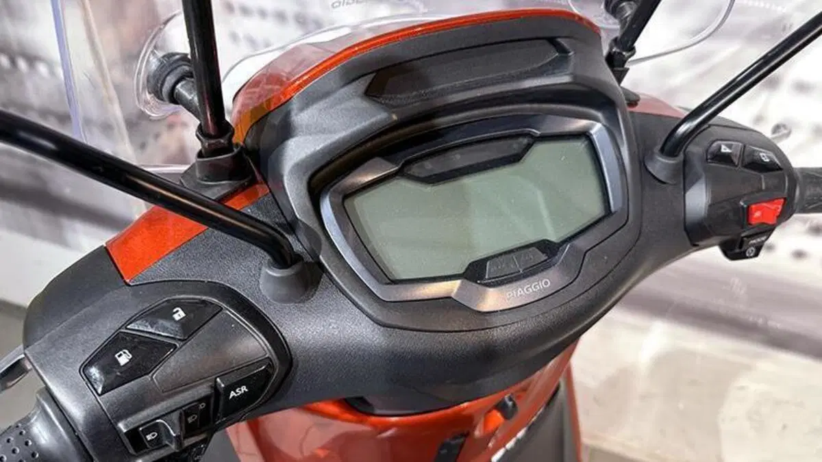 Piaggio Beverly 400 ABS-ASR (2021 - 24)  (6)
