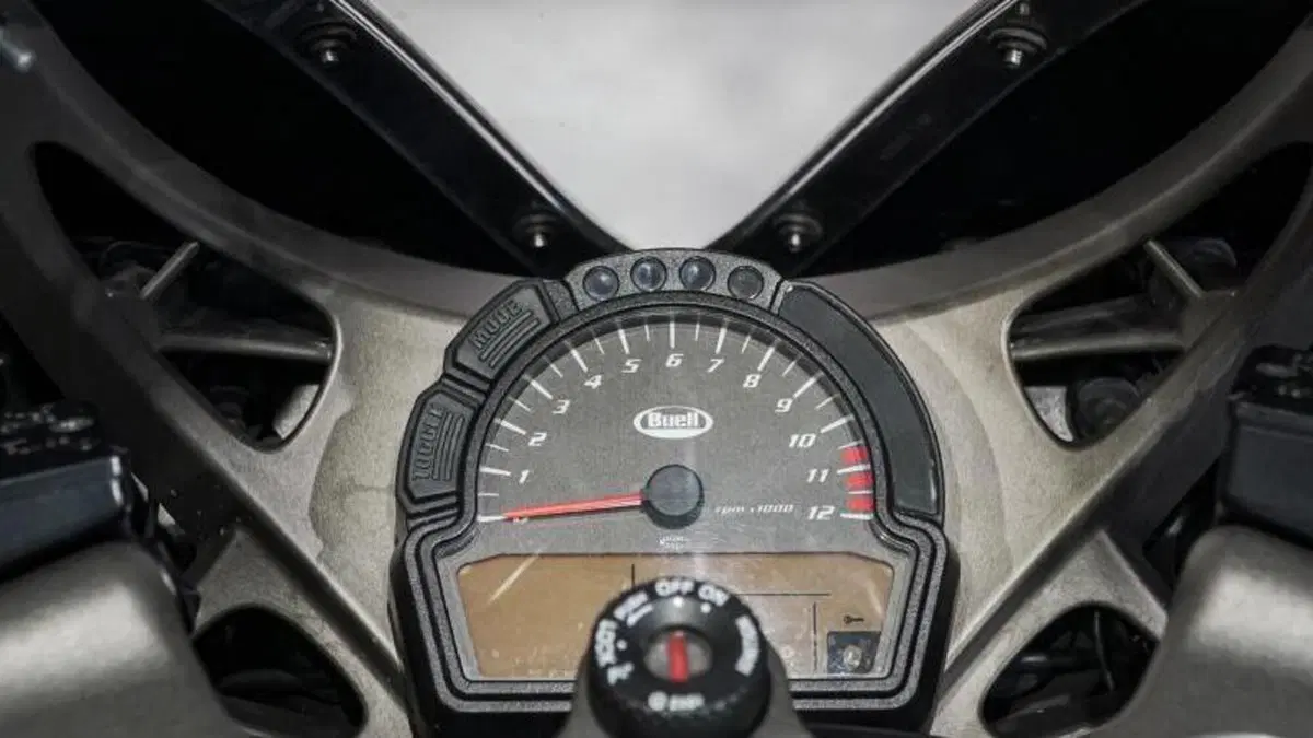 Buell 1125 R  (6)