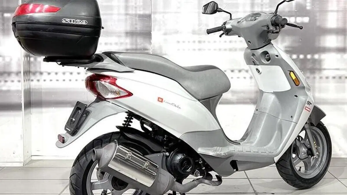 Derbi Atlantis 50 Two Chic (2005 - 07)  (8)