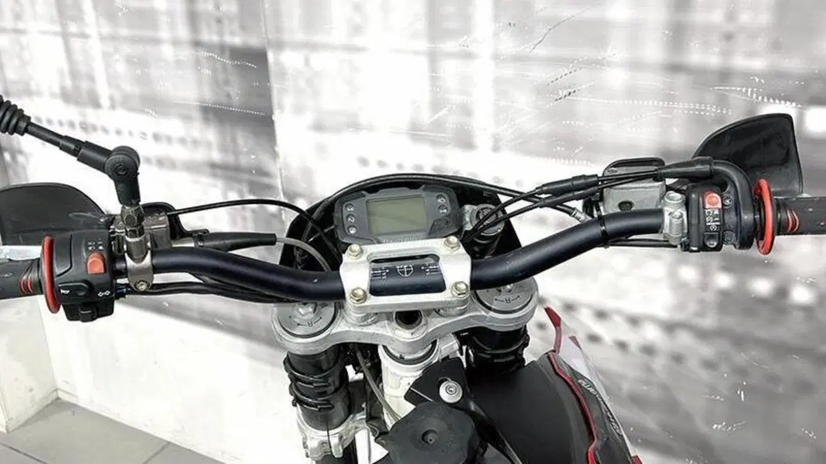 Husqvarna TE 510 (2009)  (6)