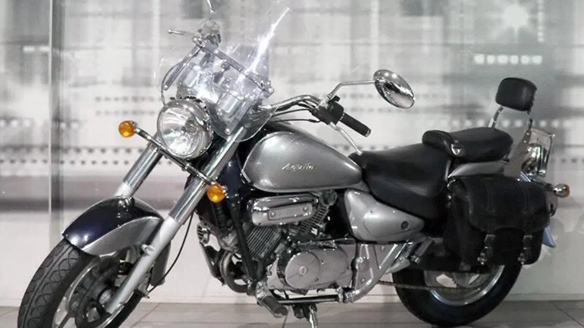 Hyosung Aquila 250 GV (2004 - 16)  (6)
